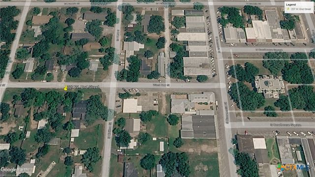 227 W End Street, Goliad, TX 77963