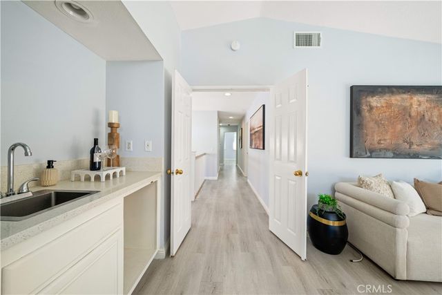 688 N Rimsdale Avenue 13, Covina, CA 91722