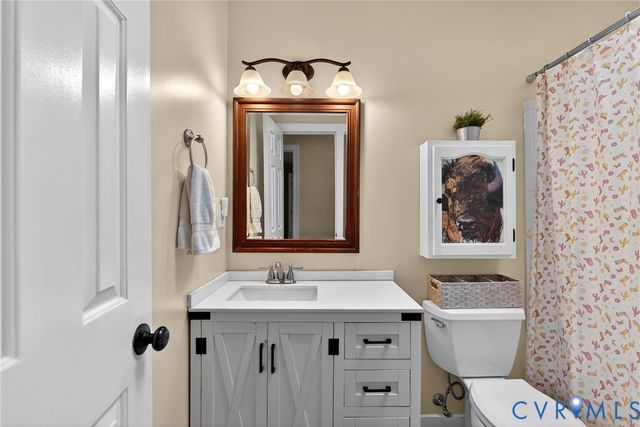 13801 Shadow Ridge Rd, Midlothian, VA 23112