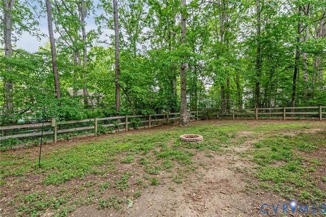 13801 Shadow Ridge Rd, Midlothian, VA 23112