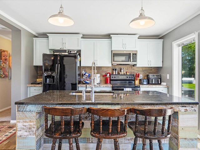 54000 Flight Lane, Olathe, CO 81425