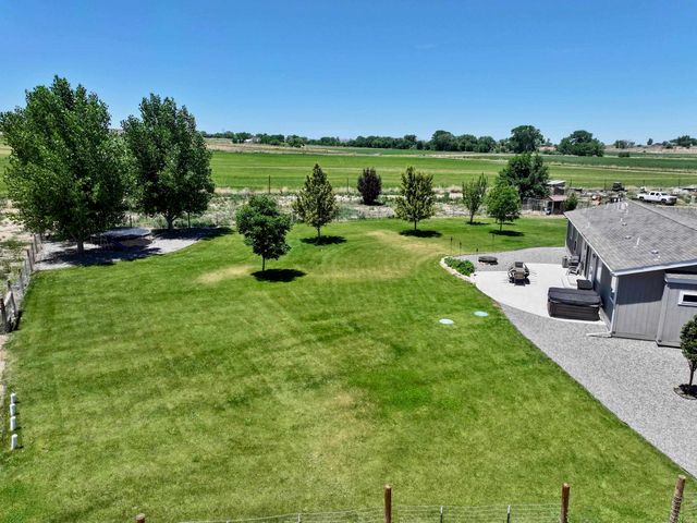 54000 Flight Lane, Olathe, CO 81425