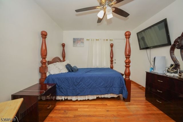 122 Autumn St, Passaic City, NJ 07055