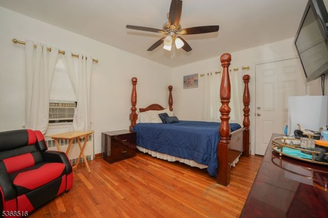 122 Autumn St, Passaic City, NJ 07055