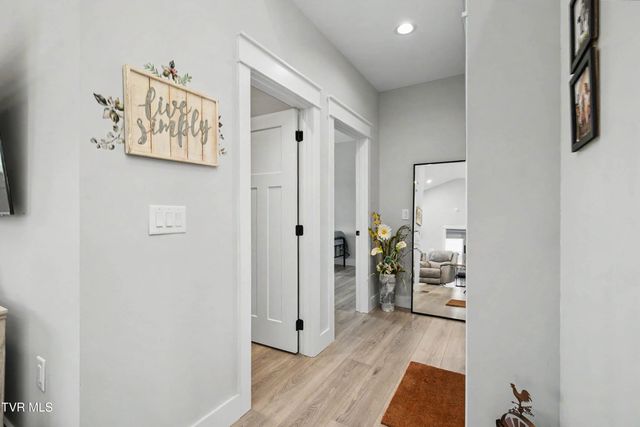 100 Hunt Road, Jonesborough, TN 37659