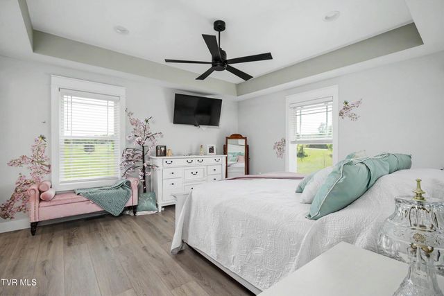 100 Hunt Road, Jonesborough, TN 37659