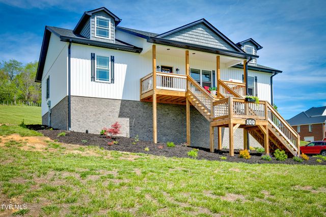 100 Hunt Road, Jonesborough, TN 37659