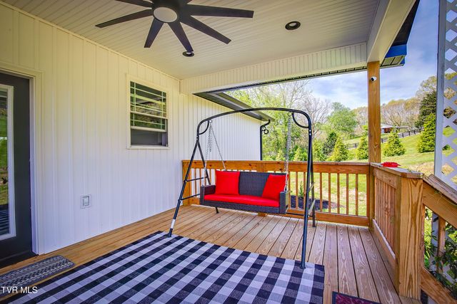 100 Hunt Road, Jonesborough, TN 37659