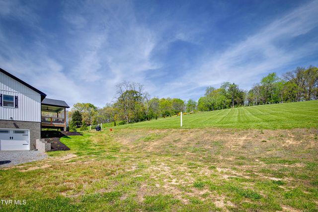 100 Hunt Road, Jonesborough, TN 37659