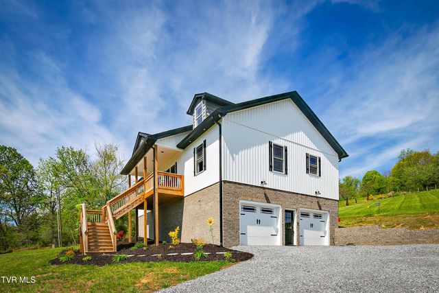 100 Hunt Road, Jonesborough, TN 37659