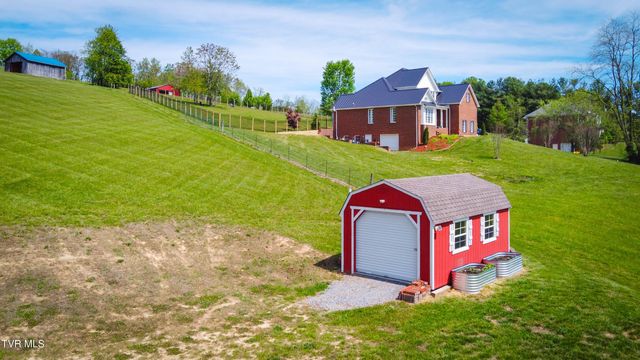 100 Hunt Road, Jonesborough, TN 37659