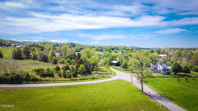 100 Hunt Road, Jonesborough, TN 37659