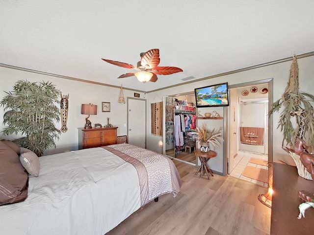 5205 RIPPLE CREEK DRIVE, Tampa, FL 33625