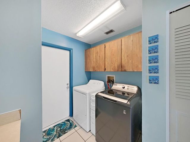 5205 RIPPLE CREEK DRIVE, Tampa, FL 33625