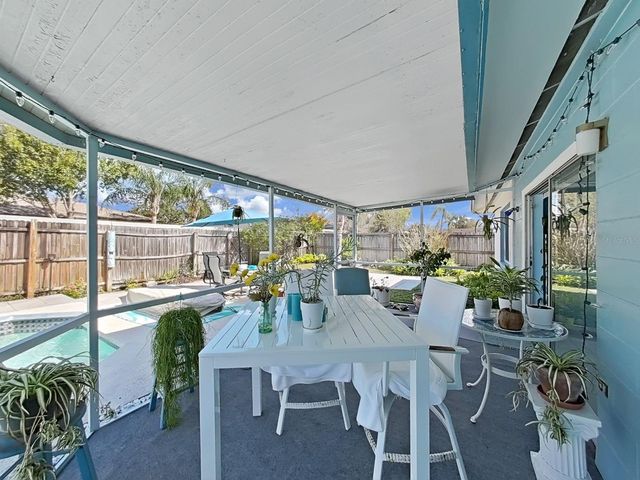 5205 RIPPLE CREEK DRIVE, Tampa, FL 33625