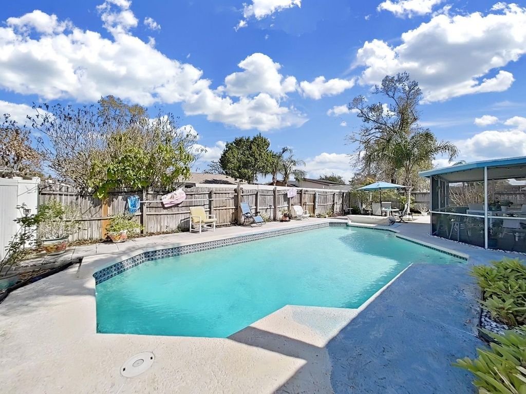 Image 35 of property listing at 5205 RIPPLE CREEK DRIVE, Tampa, FL 33625