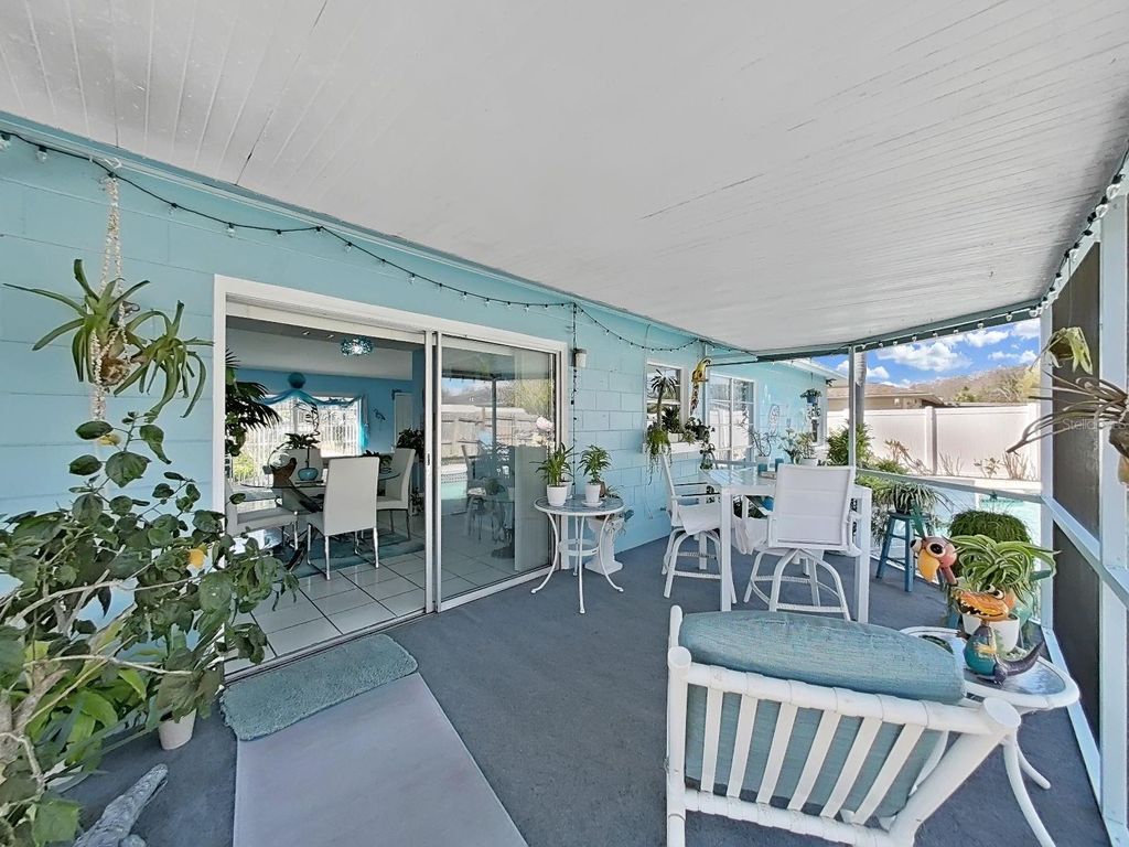 Image 40 of property listing at 5205 RIPPLE CREEK DRIVE, Tampa, FL 33625