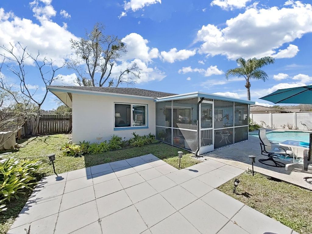 Image 42 of property listing at 5205 RIPPLE CREEK DRIVE, Tampa, FL 33625