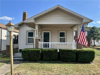 313 Grant Street, Newell, WV 26050