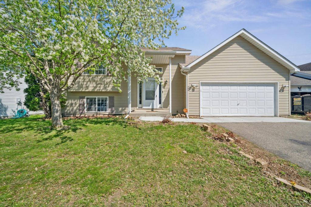 509 11th Street, Farmington, MN 55024