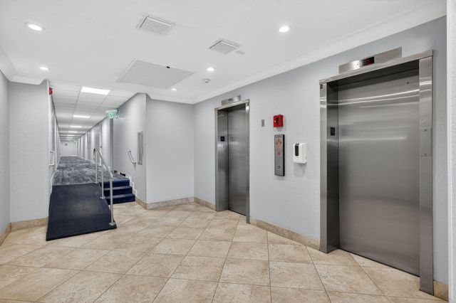 1000 River Reach Drive 512, Fort Lauderdale, FL 33315