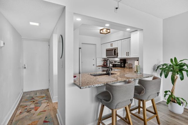 1000 River Reach Drive 512, Fort Lauderdale, FL 33315