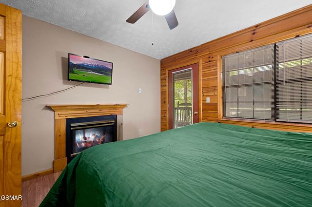 1503 Squirrel Nest Way, Sevierville, TN 37876