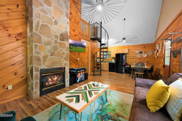 1503 Squirrel Nest Way, Sevierville, TN 37876