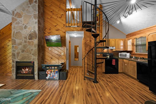 1503 Squirrel Nest Way, Sevierville, TN 37876