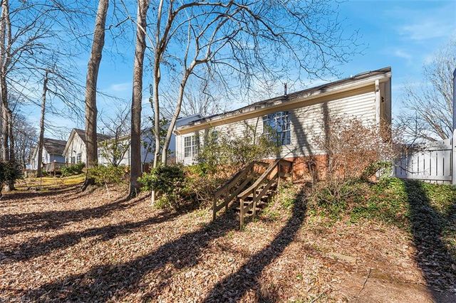 2836 Wynfield Crossing Lane, Winston-salem, NC 27103