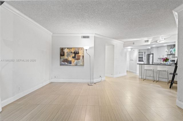 10401 W Broward Blvd 111, Plantation, FL 33324