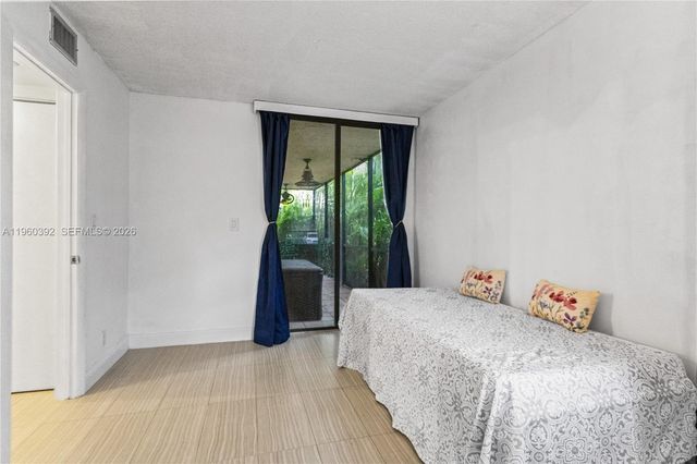 10401 W Broward Blvd 111, Plantation, FL 33324