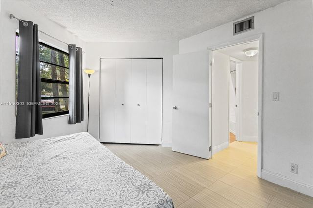 10401 W Broward Blvd 111, Plantation, FL 33324