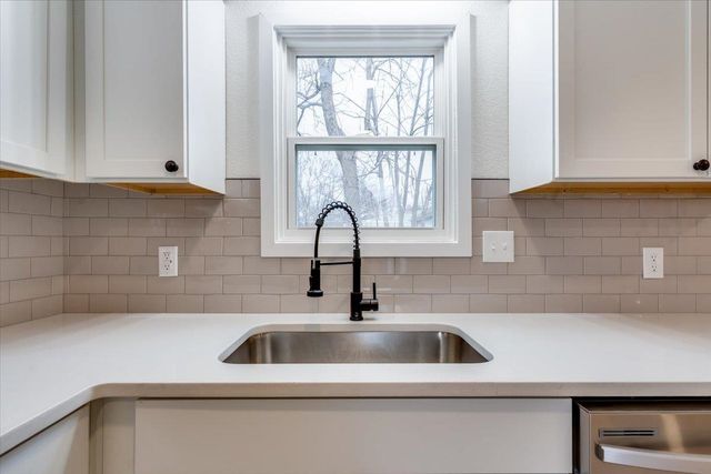 1517 S Greenwood Ave, Wichita, KS 67211