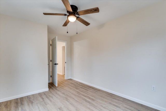 1517 S Greenwood Ave, Wichita, KS 67211