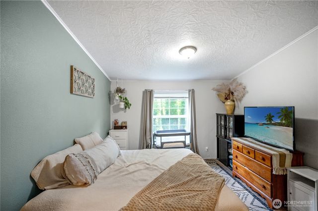 492 Hilltop Drive, Sedro Woolley, WA 98284
