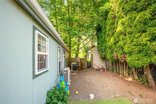 492 Hilltop Drive, Sedro Woolley, WA 98284