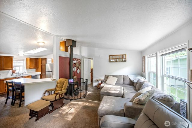 492 Hilltop Drive, Sedro Woolley, WA 98284
