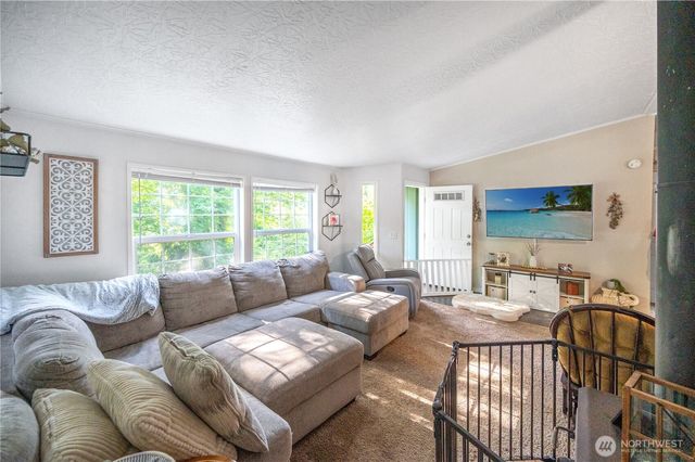 492 Hilltop Drive, Sedro Woolley, WA 98284