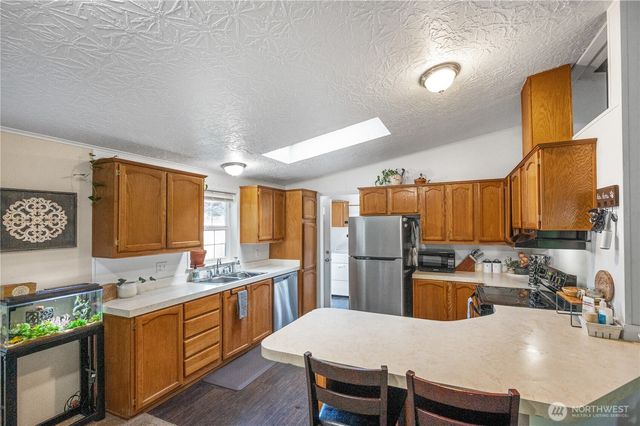 492 Hilltop Drive, Sedro Woolley, WA 98284