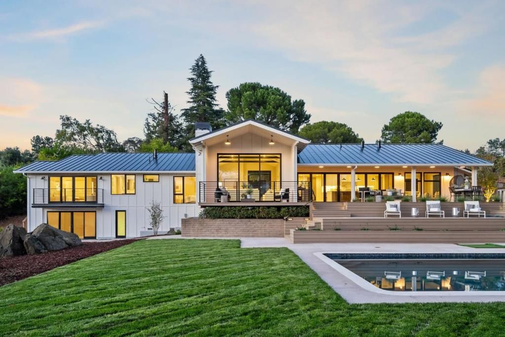 131 Croydon Way, Woodside, CA 94062