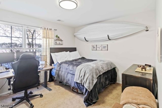 1625 King Ct, Green Brook Twp., NJ 08812