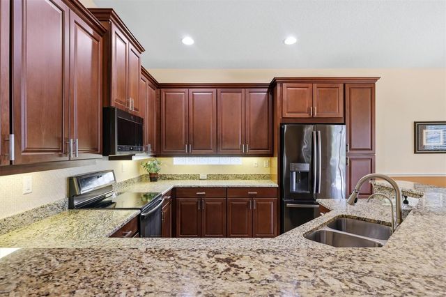 6755 41ST STREET CIRCLE E, Sarasota, FL 34243