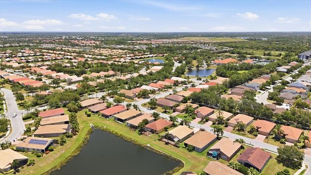 6755 41ST STREET CIRCLE E, Sarasota, FL 34243
