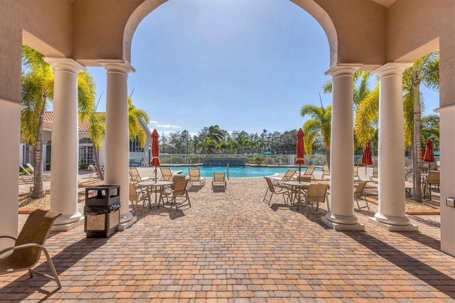 6755 41ST STREET CIRCLE E, Sarasota, FL 34243