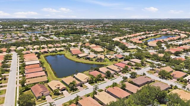 6755 41ST STREET CIRCLE E, Sarasota, FL 34243