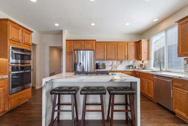 2152 Rocky Point Way, San Marcos, CA 92078