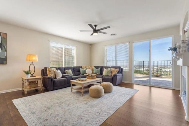 2152 Rocky Point Way, San Marcos, CA 92078