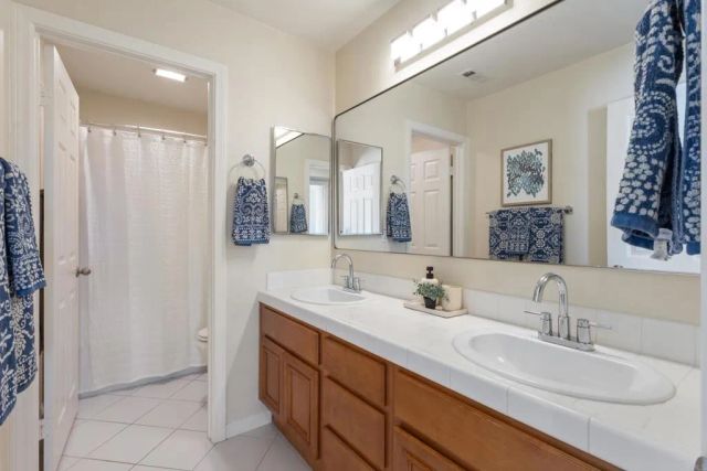 2152 Rocky Point Way, San Marcos, CA 92078