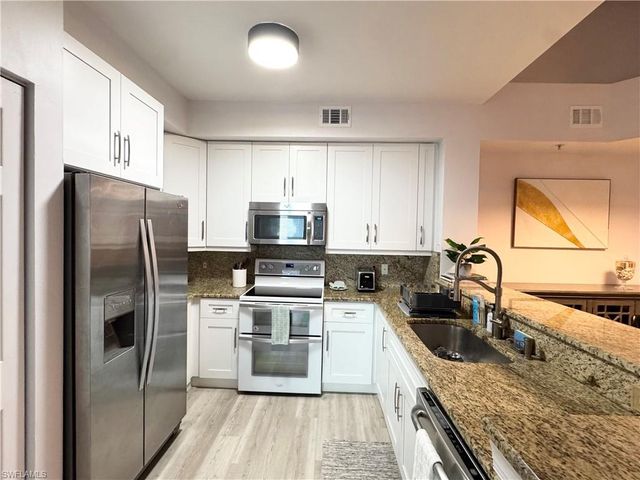 1190 Reserve WAY 304, Naples, FL 34105